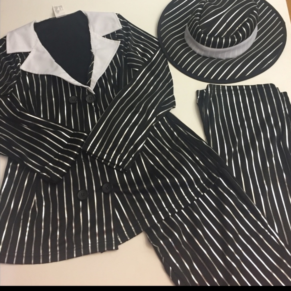 3/$25 Mob Costume Ladies Suit Jr Small